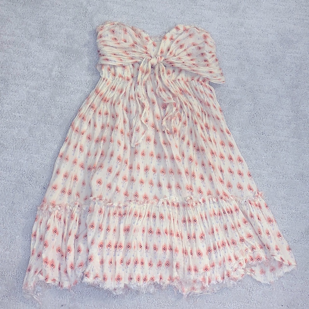 Flowey very cute patterned boho dress!